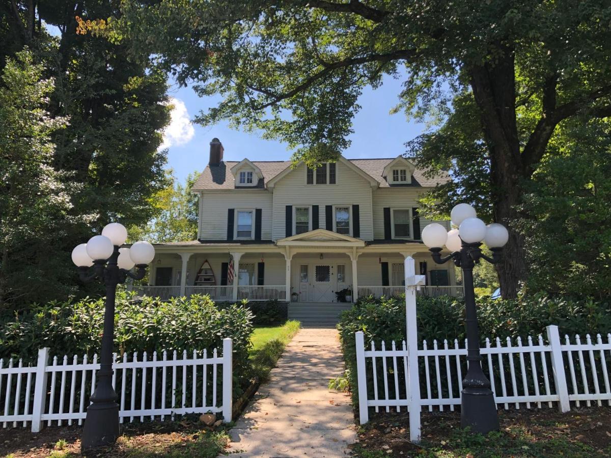 Love Lane Bed & Breakfast Waynesville Eksteriør bilde